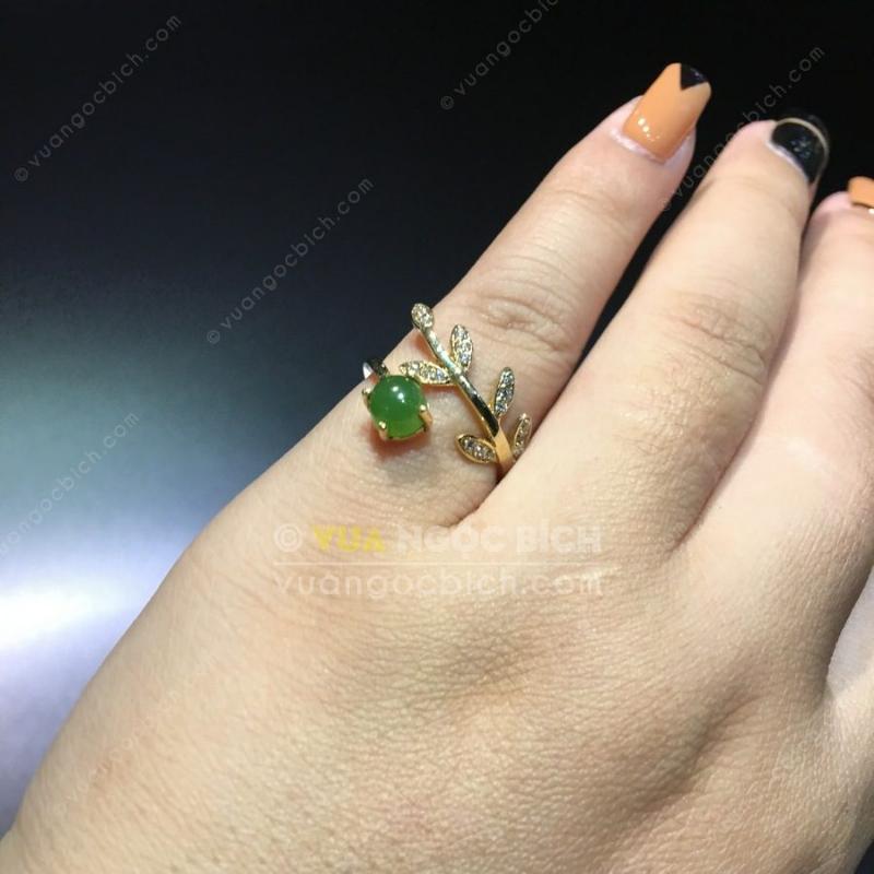 Cách bảo quản ngọc bích để giữ độ sáng đẹp và năng lượng phong thủy
